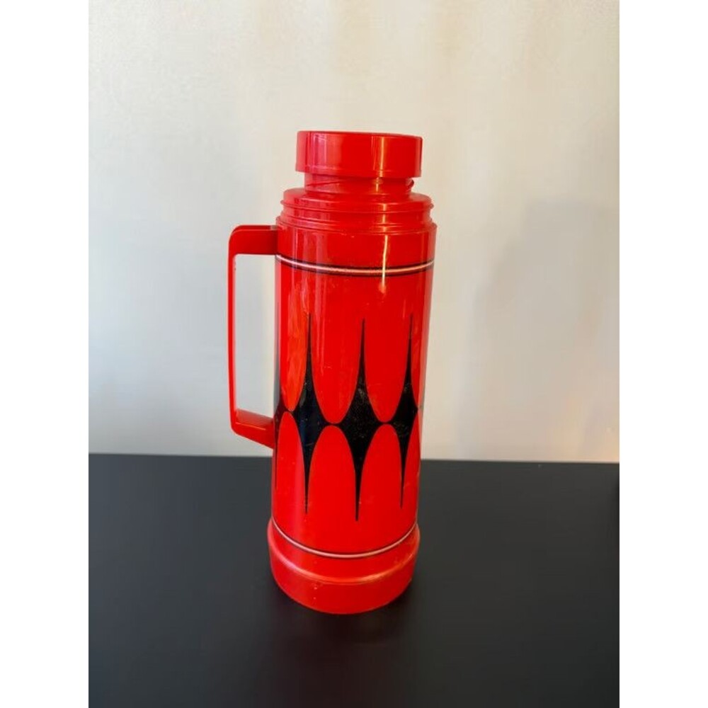 Vintage Red Black Geometric Thermos Vacuum Bottle